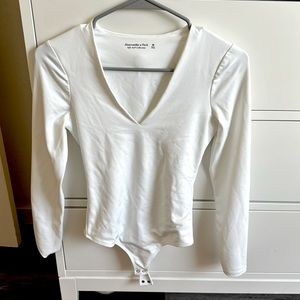 Abercrombie V neck body suit